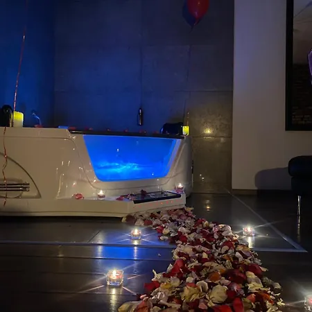 דירה Jacuzzi & Relax By Leo Old Town