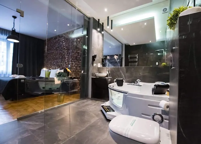 Jacuzzi & Relax By Leo Old Town * クラクフ