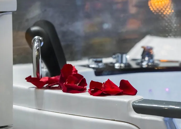 Jacuzzi & Relax By Leo Old Town アパート *