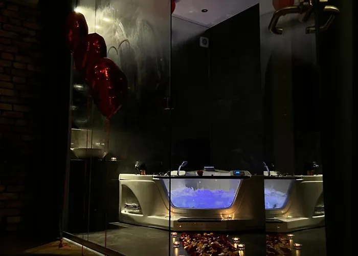 Jacuzzi & Relax By Leo Old Town *