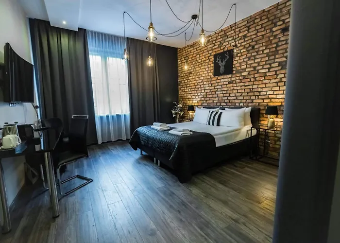 アパート Jacuzzi & Relax By Leo Old Town